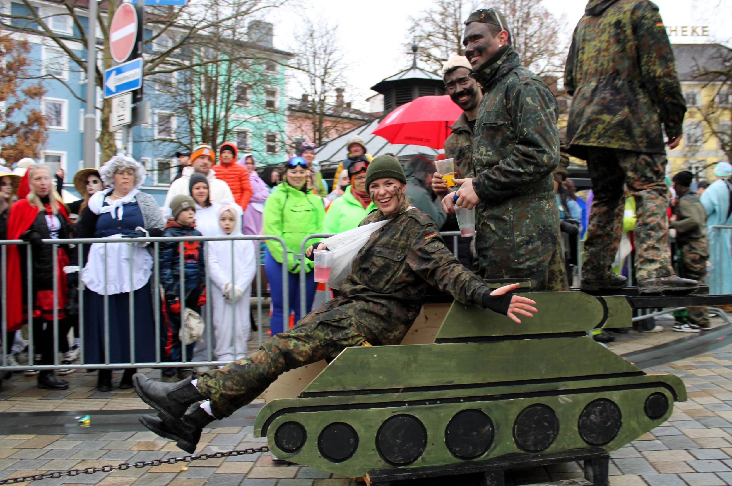 Aus Nußdorf waren Panzer angerollt Aus Nußdorf waren Panzer angerollt Copyright Hubert Hobmaier