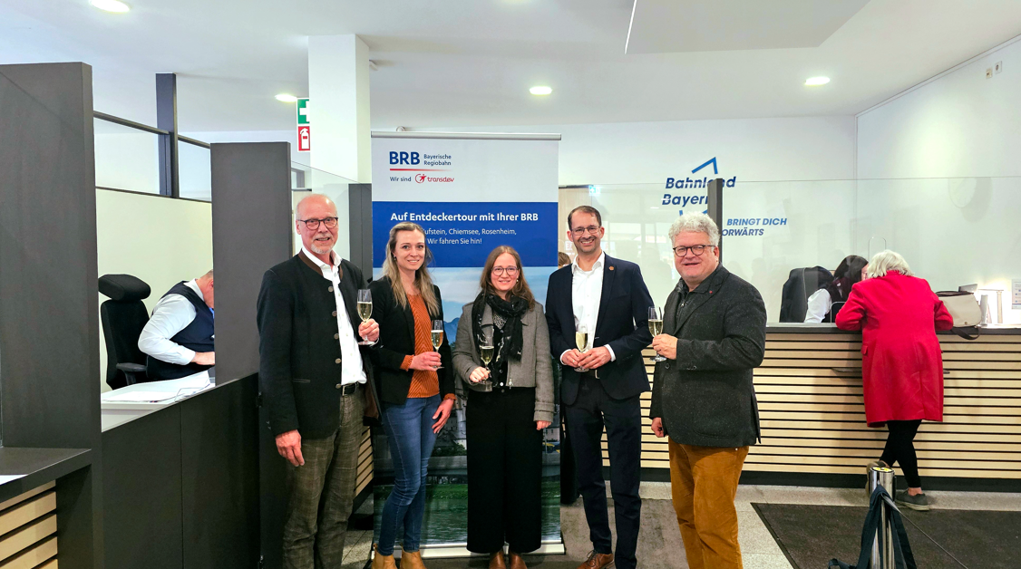 BRB-Kuncencenter Bahnhof Rosenhei Einweihung Das neue Kundencenter der BRB am Rosenheimer Bahnhof wurde offiziell eröffnet. 26.2.2026. Foto: Innpuls.me