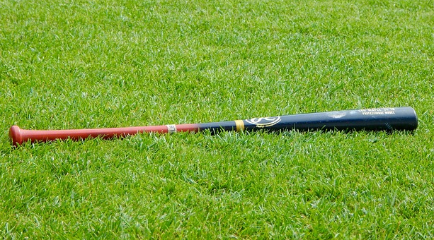 Mit Baseballschlägern unterwegs – Fahrer mit über 1,6 Promille gestoppt