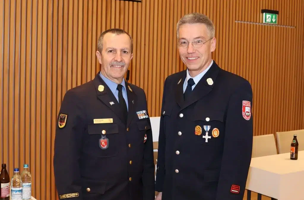 Richard Schrank als Kreisbrandrat in Rosenheim wiedergewählt