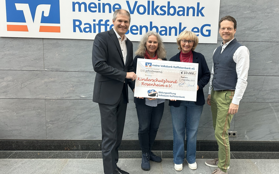 Bildungsstiftung der VR Bank spendet 10.000 Euro an den Kinderschutzbund Rosenheim