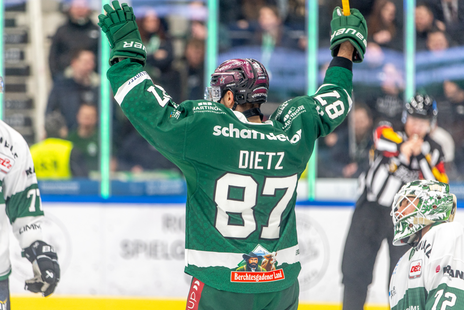 Starbulls Rosenheim feiern klaren 6:1-Heimsieg gegen Bietigheim