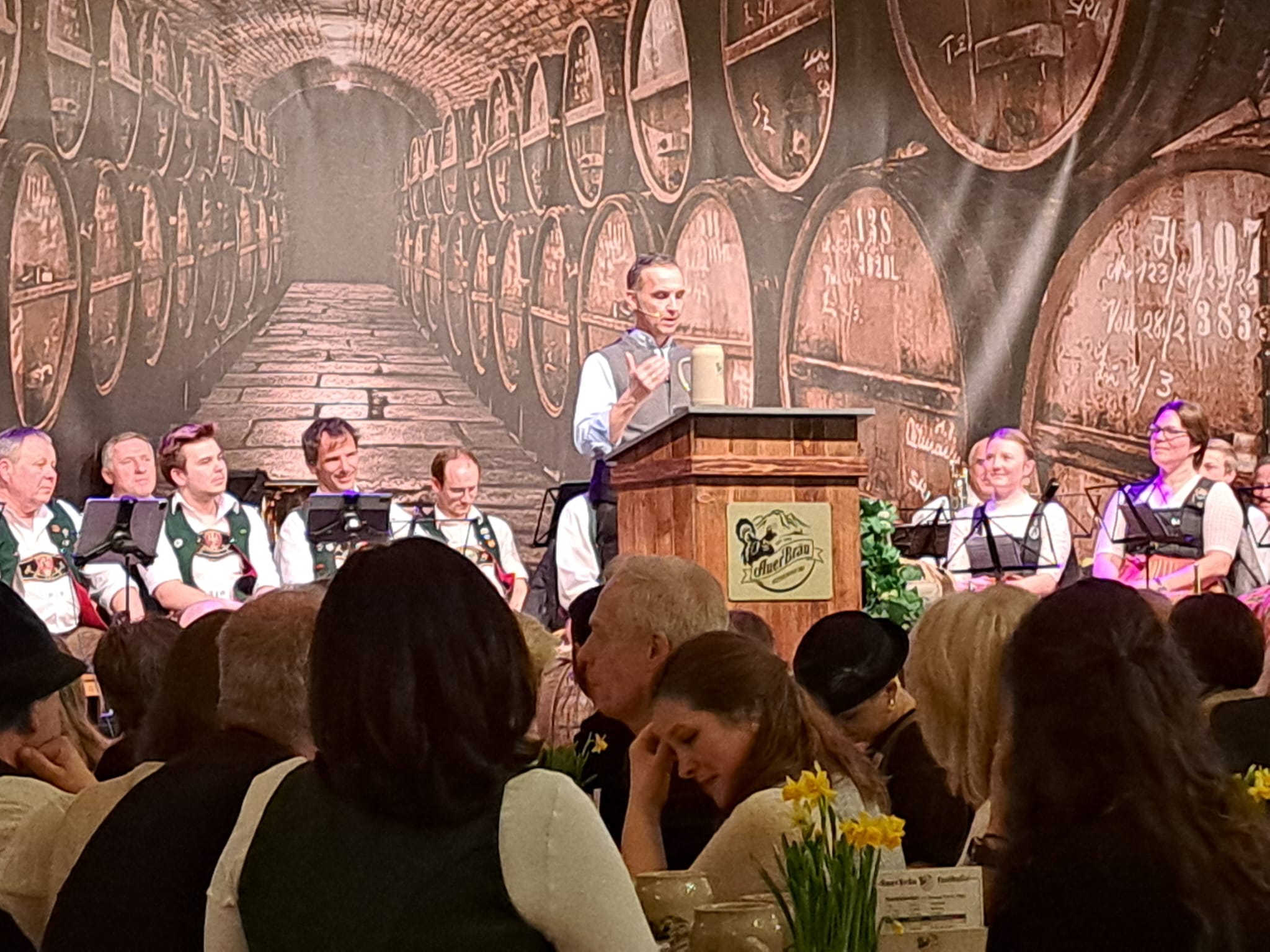 Starkbier 2026 Starkbierfest Auerbräu 2026. Fotos: Hendrik -Heuser - der neue Starkbierprediger Stefan Kröll