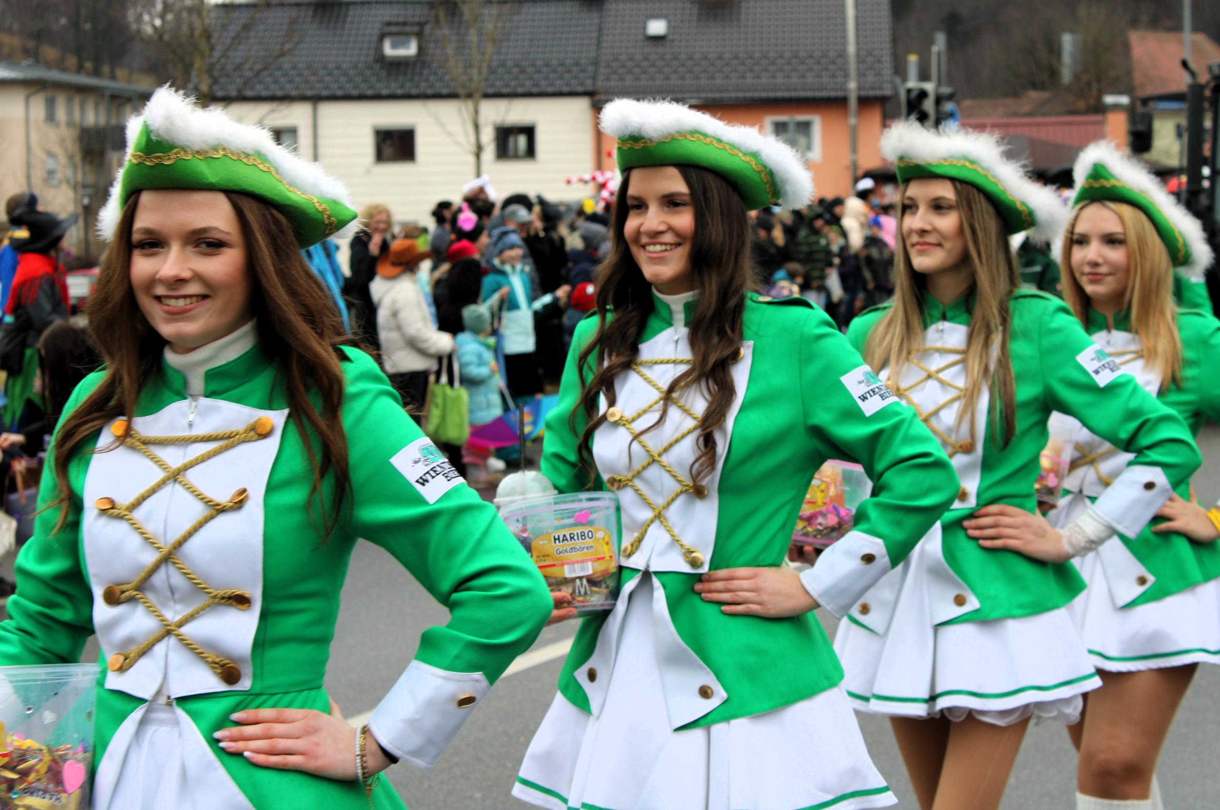 Teisendorfer Gardemädchen Teisendorfer Gardemädchen Copyright Hubert Hobmaier
