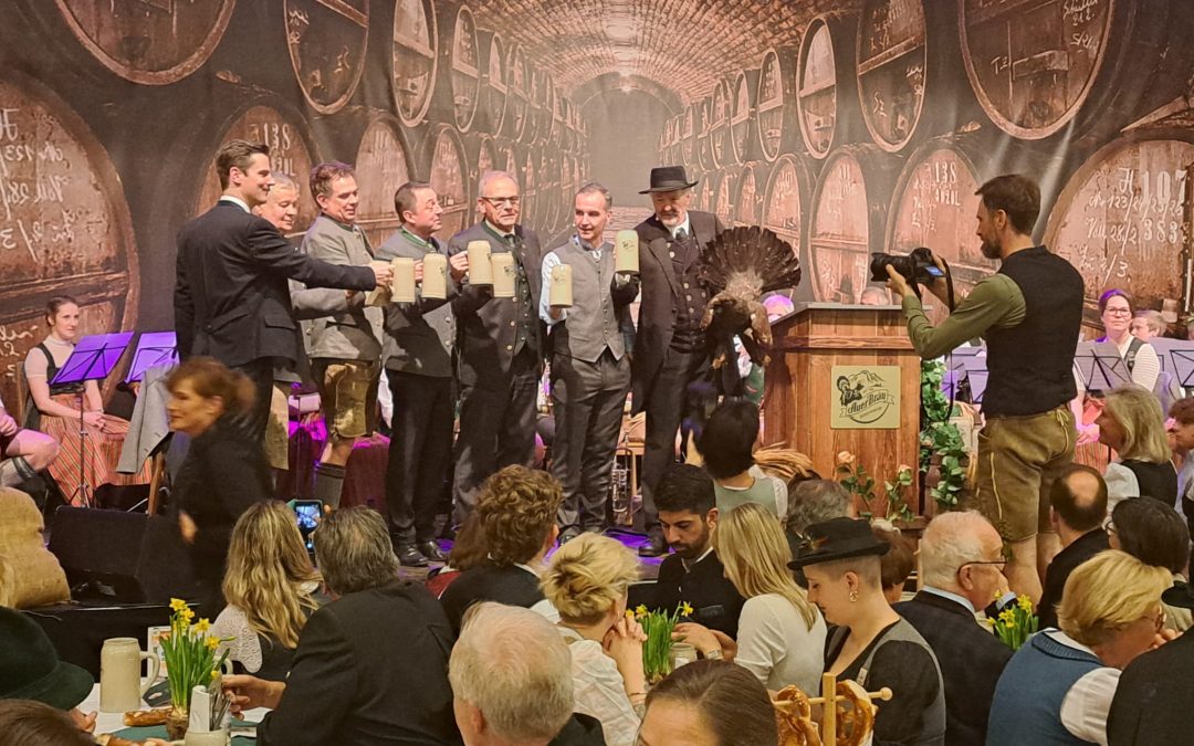 Rosenheimer Starkbierfest: Stefan Kröll begeistert als neuer Fastenprediger