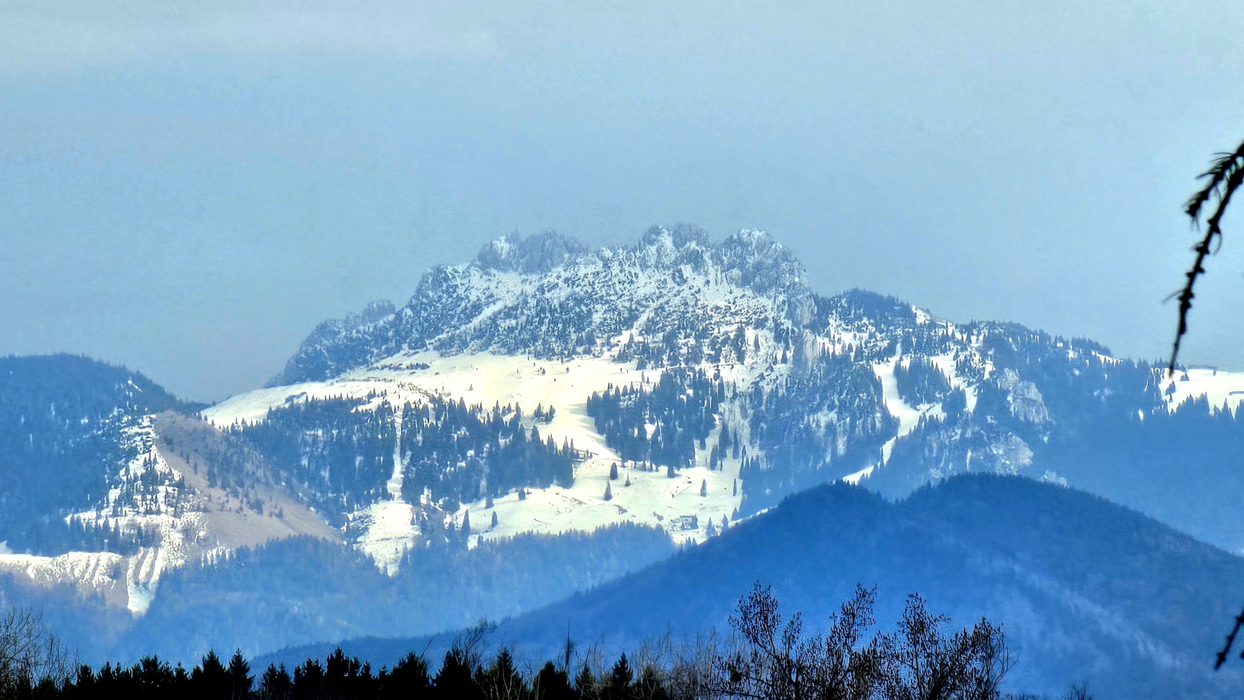 Berge Blick in die Berge mit Schnee. Copyright Josefa Staudhammer