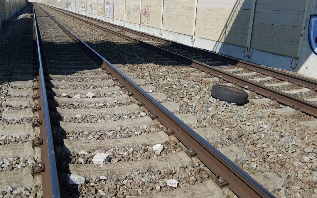 Gefährlicher Eingriff in den Bahnverkehr bei Mühldorf am Inn