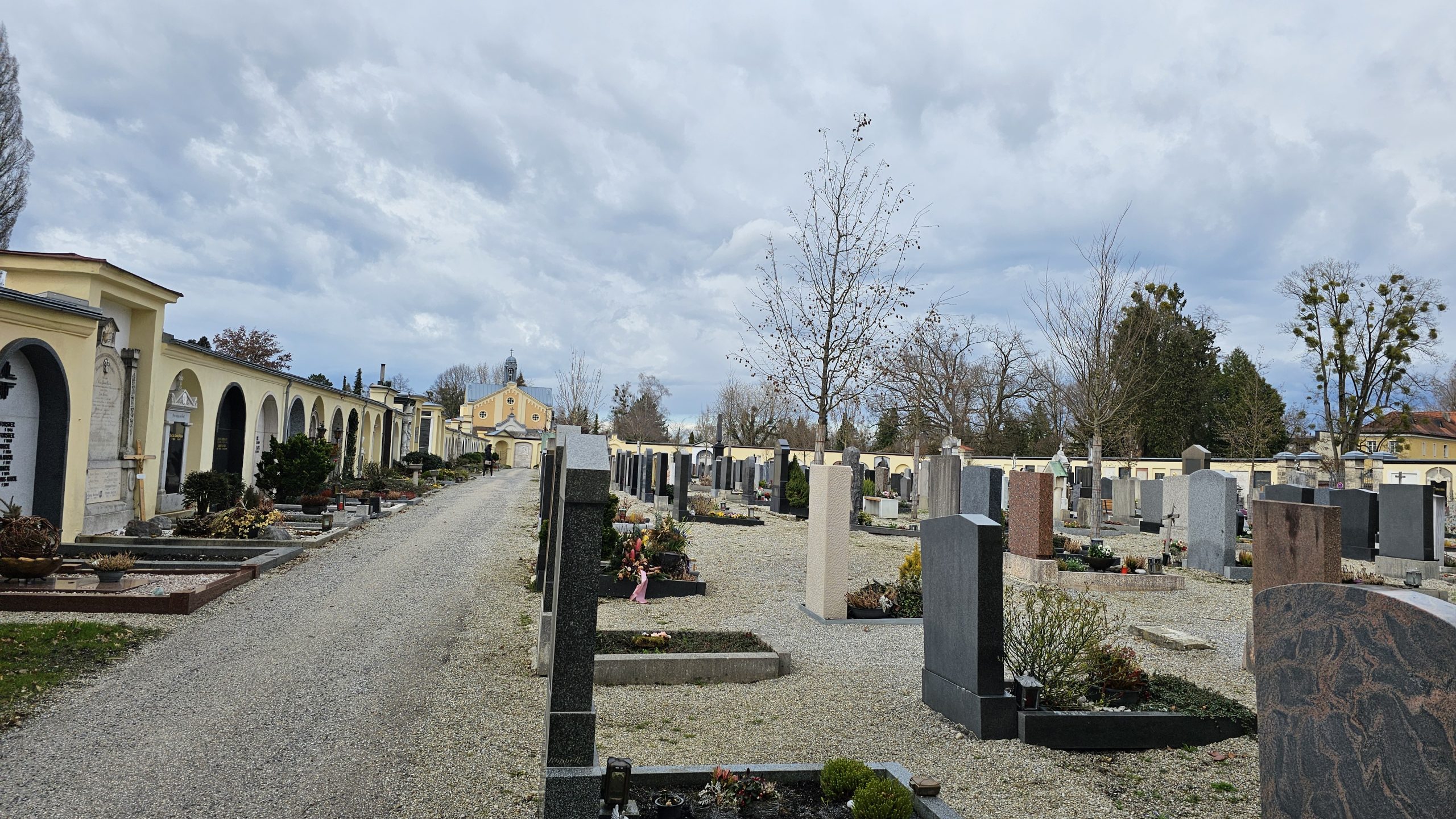 Friedhof Rosenheim (2) Städtischer Friedhof Rosenheim. Foto: Josefa Staudhammer