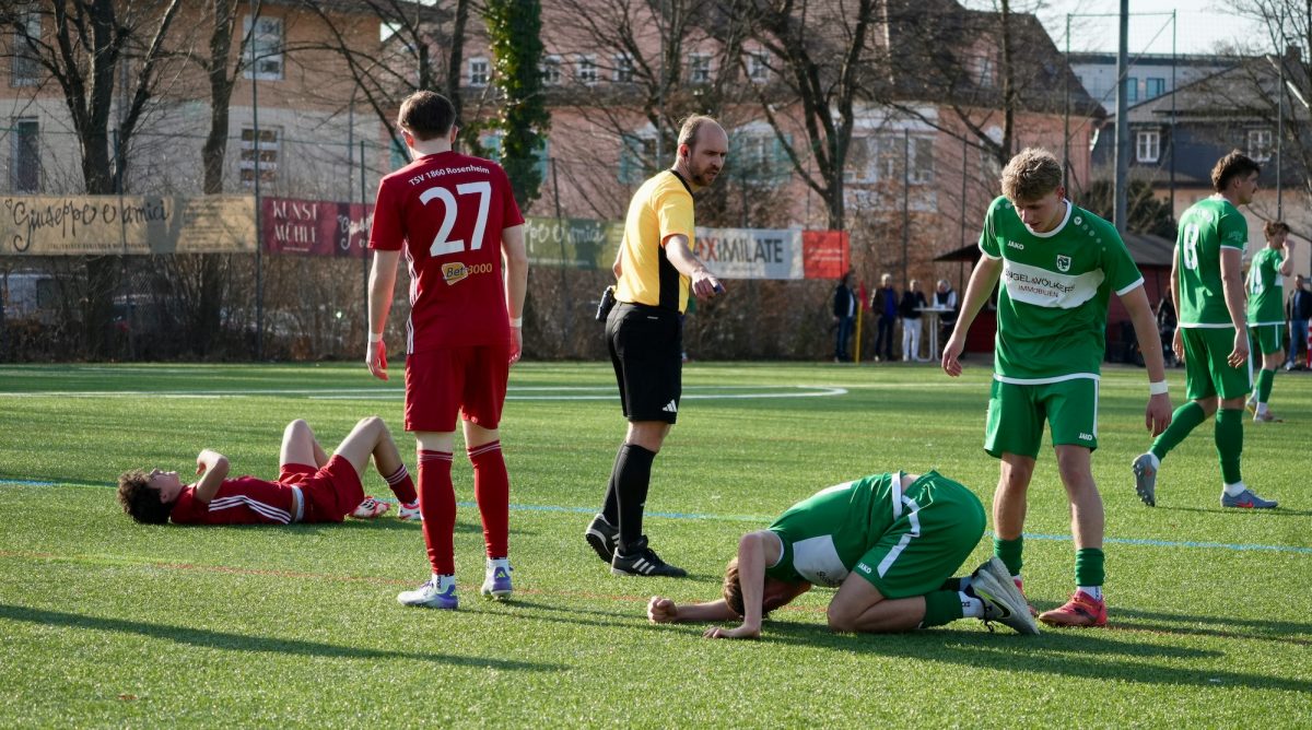 Herren-TSV-1865-Murnau-1200×0 In der Landesliga Südost trennte sich der TSV 1860 Rosenheim vom Tabellenzweiten TSV 1865 Murnau mit 1:1. Summerer brachte Rosenheim in Führung, Kutter glich für Murnau aus. Foto: TSV 1860 Rosenheim