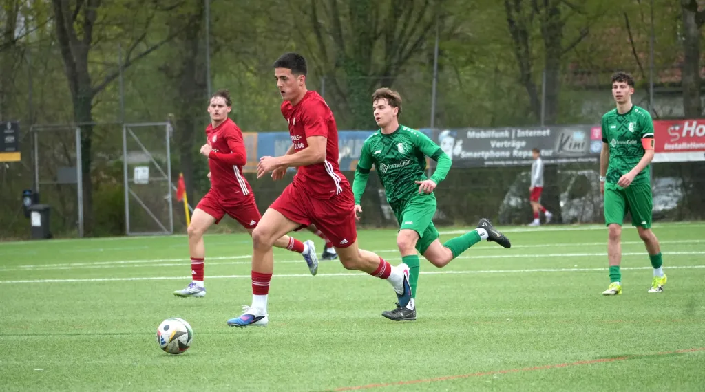 U19 des TSV 1860 Rosenheim gewinnt 4:1 gegen Stätzling