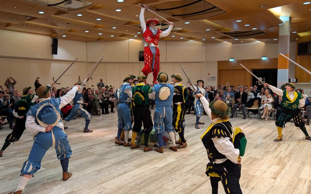Jubiläumsabend der Traunsteiner Schwertertänzer – 100 Jahre Neuinszenierung