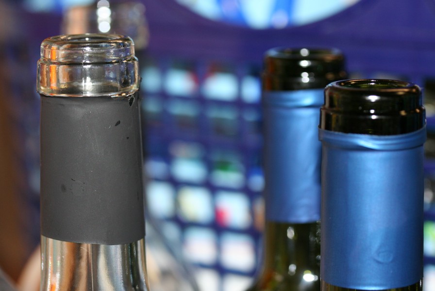 Mann schläft in Papierkorb ein – Polizei rückt an