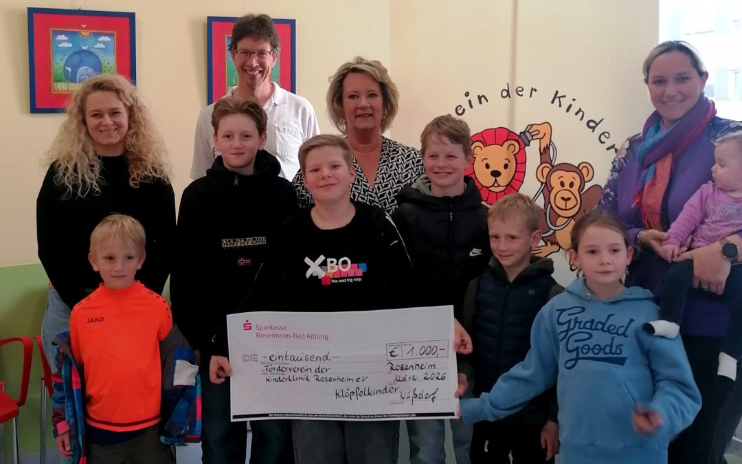Klöpflkinder aus Nußdorf spenden 1.000 Euro an Kinderklinik Rosenheim