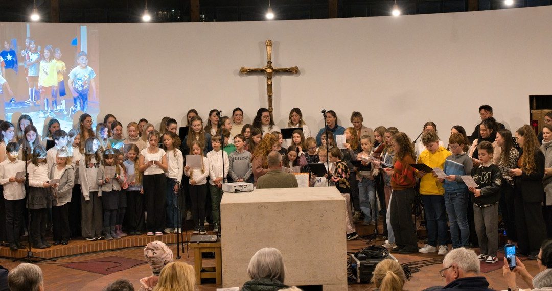 1860 Euro für bolivianische Straßenkinder: Jugendchöre setzen starkes Zeichen