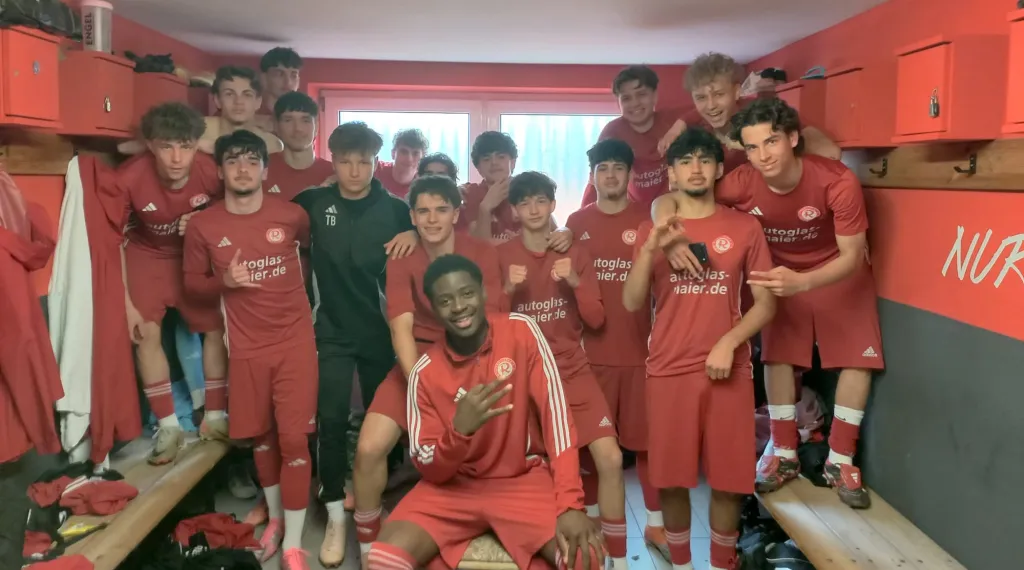 TSV 1860 Rosenheim: U17 überzeugt in Fürth, U16 sichert späten Sieg