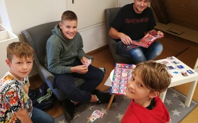 Sammelspaß und Rätselaktion zur Fußball-WM in der Bücherei Prien