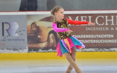Eiskunstlauf: Schattdecor Pokal in Rosenheim – EV Rosenheim mit 20 Podestplätzen beim Saisonfinale