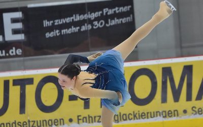Eiskunstlauf: EV Rosenheim und SV Pang glänzen beim Festungs-Team-Pokal in Kufstein