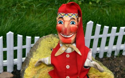 Bayerische Kasperltour am Chiemsee: Freche Familienvorstellung ohne Langeweile