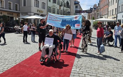 Wegen festgefahrener Umbaupläne: Roter Teppich auf dem Max-Josefs-Platz ausgerollt