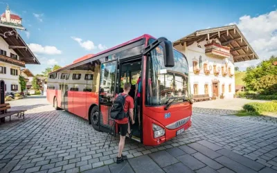 Saisonstart für Ausflugs- und Wanderbuslinien in der Region Rosenheim