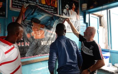 „Big promises“ in Rosenheim – Gemalte Filmplakate aus Ghana in der Städtischen Galerie