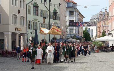 Fronleichnam in Rosenheim: Glauben sichtbar gemacht und Brücken gebaut