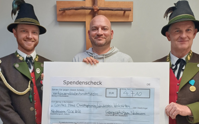 Nikolausdienst der Gebirgsschützen Neubeuern sammelt 4.710 Euro für soziale Einrichtungen