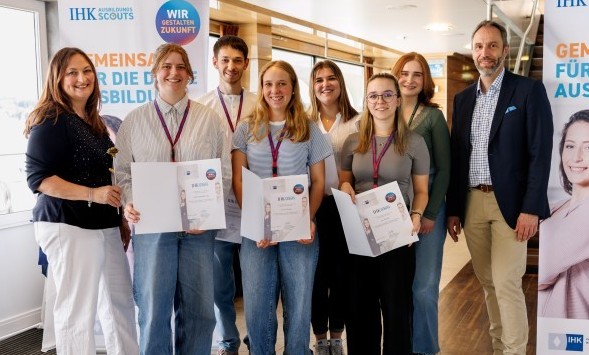 IHK ehrt AusbildungsScouts aus Stadt und Landkreis Rosenheim
