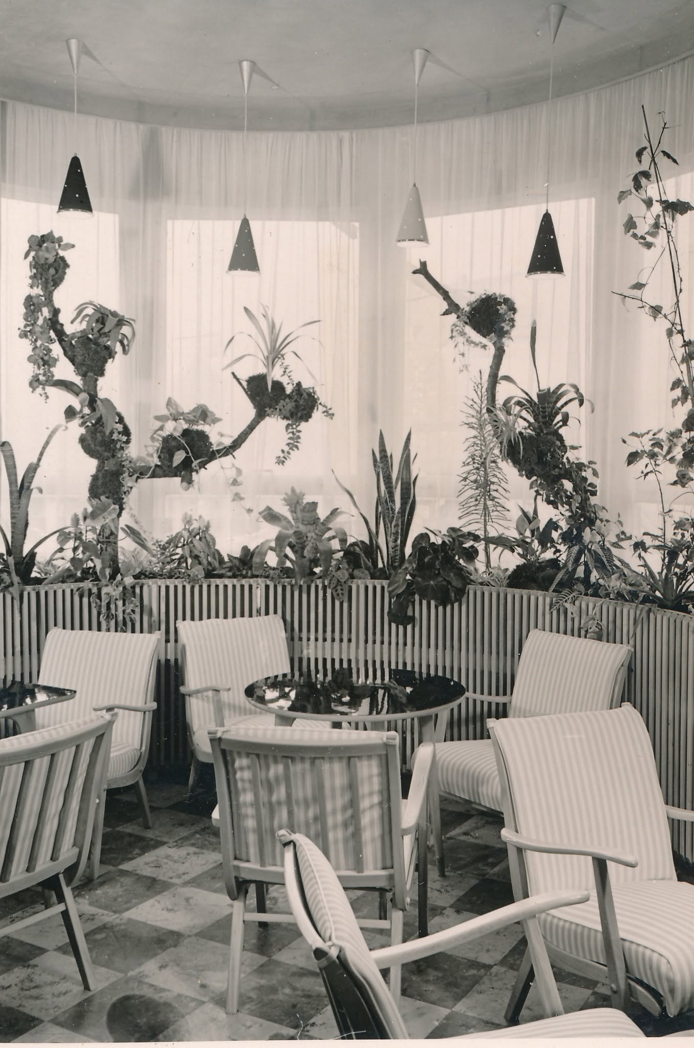 491678158_9626149757431250_5003239807789273134_n Blick in Cafe Schick. Foto: Archiv Herbert Borrmann