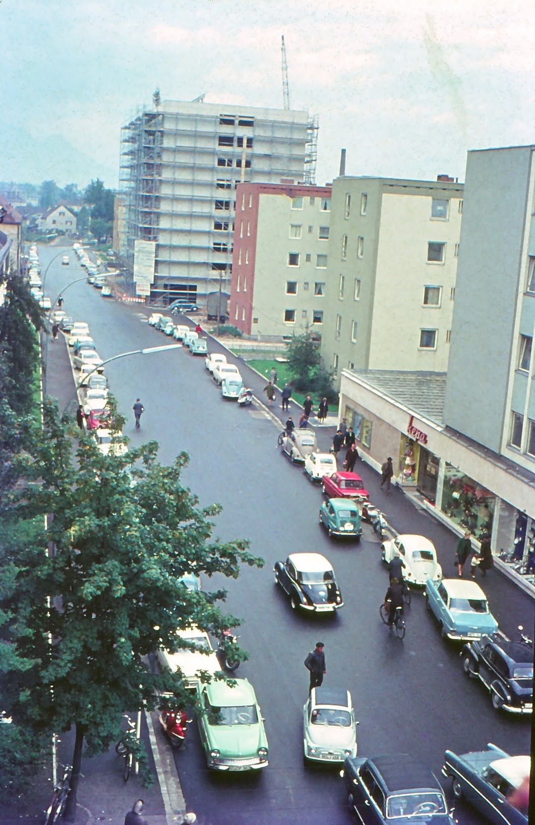 744955172_27590581423894808_2897383970098933265_n Blick auf die Rosenheimer Salinstraße. Foto: Archiv Herbert Borrmann