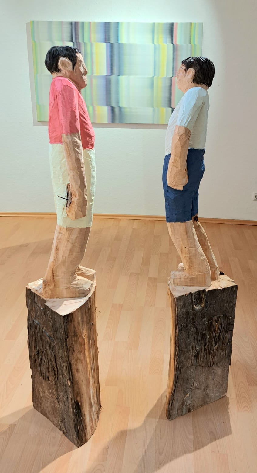 IMG-20260709-WA0006 Ausstellungsführung mit Regina Marmaglio und Bernhard Paul in der Galerie am Markt Neubeuern. Foto: Copyright Hendrik Heuser