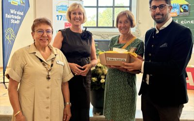 Zehn Jahre Fairtrade-Stadt: Rosenheim feiert Jubiläum am Ort der ersten Fairtrade-School