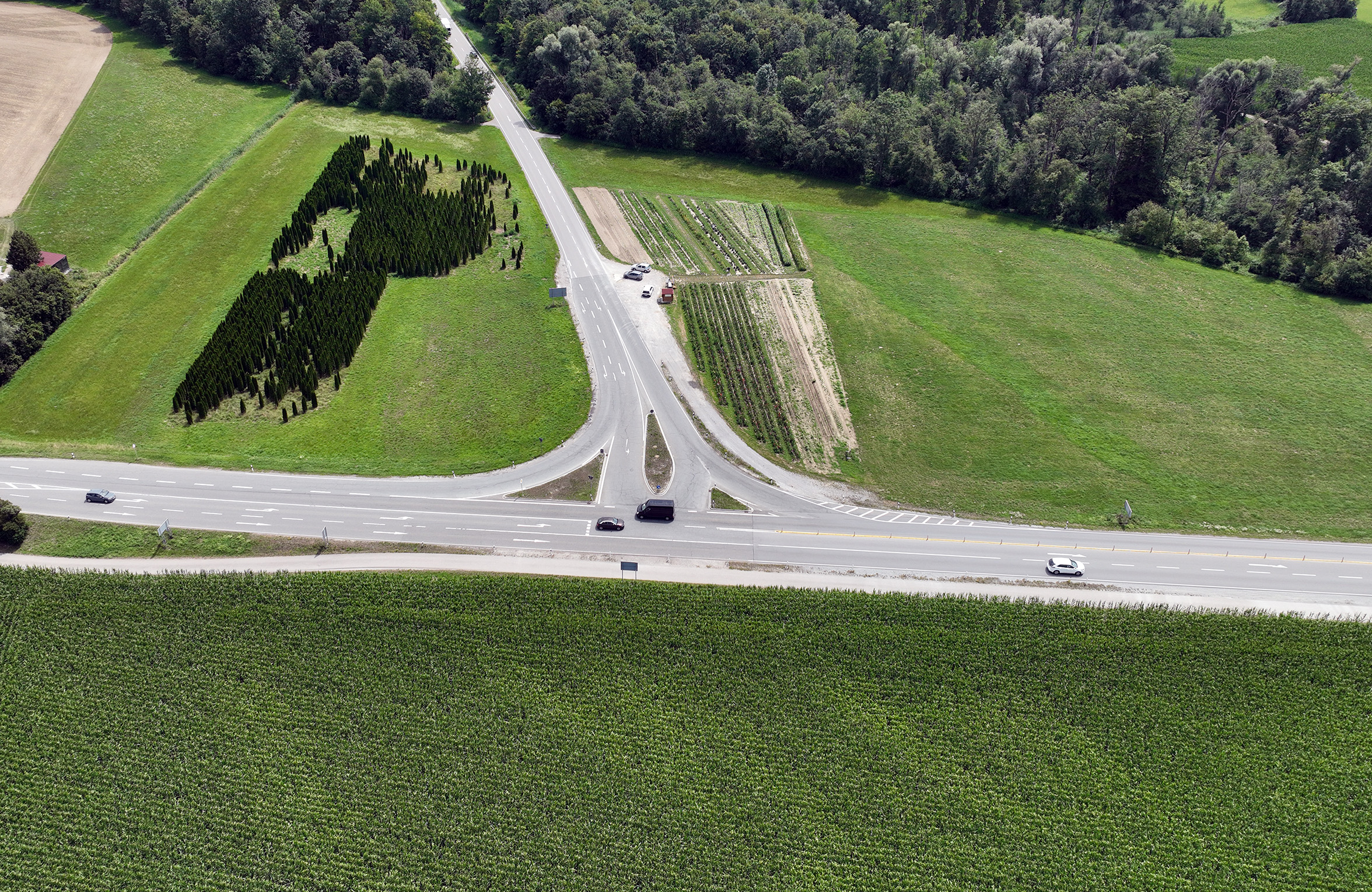 Der Unfallschwerpunkt Copyrights Staatliches Bauamt Rosenheim Der Unfallschwerpunkt an der Abzweigung nach Griesstätt wird mit einer Ampel entschärft Copyrights Staatliches Bauamt Rosenheim