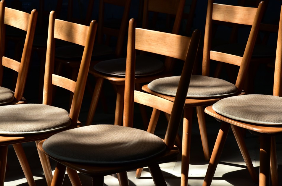 Stuhl Viele Stühle. Foto: re