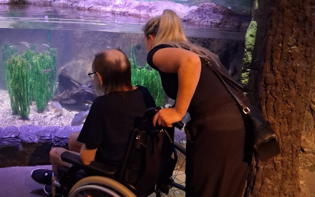 Herzenswunsch erfüllt: BRK ermöglicht 73-Jährigem Ausflug ins Sea Life München