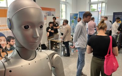 Roboter, Weißbier und Industrie 4.0: Studierende zeigen Projekte am Campus Chiemgau