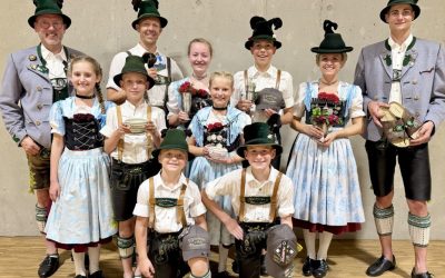 Preisplatteln in Hohenaschau – starke Leistungen in der Priental-Halle