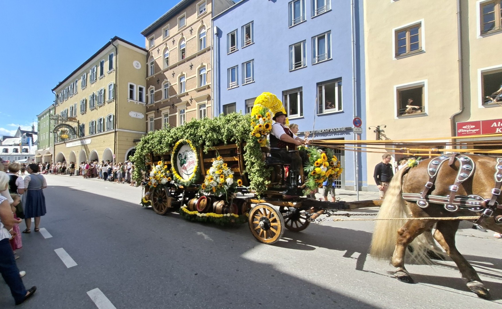 0d027c11-253b-4e32-8703-a9ade878c53c Herbstfest Rosenheim Einzug 2026. Fotos: Innpuls.me