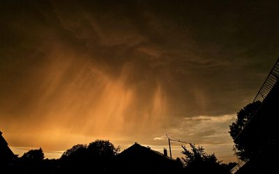 Mystischer Himmel und Regenbogen: So schön verabschiedete sich der Sonntag