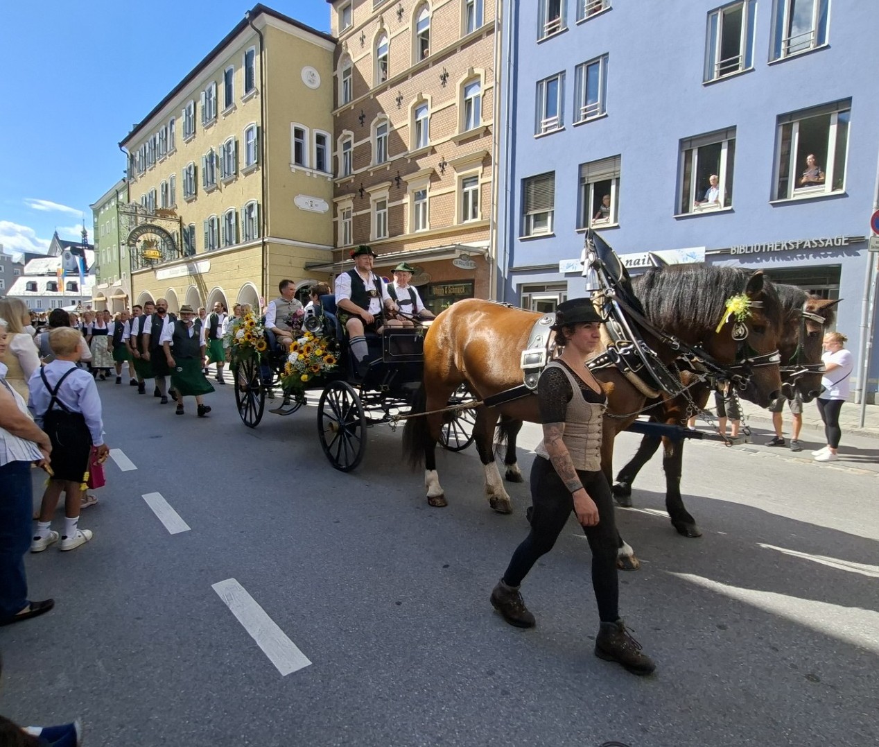 4f3009f7-7d68-42d7-9f35-a2022529b800 Rosenheimer Herbstfest Einzug 2026. Fotos: Innpuls.me
