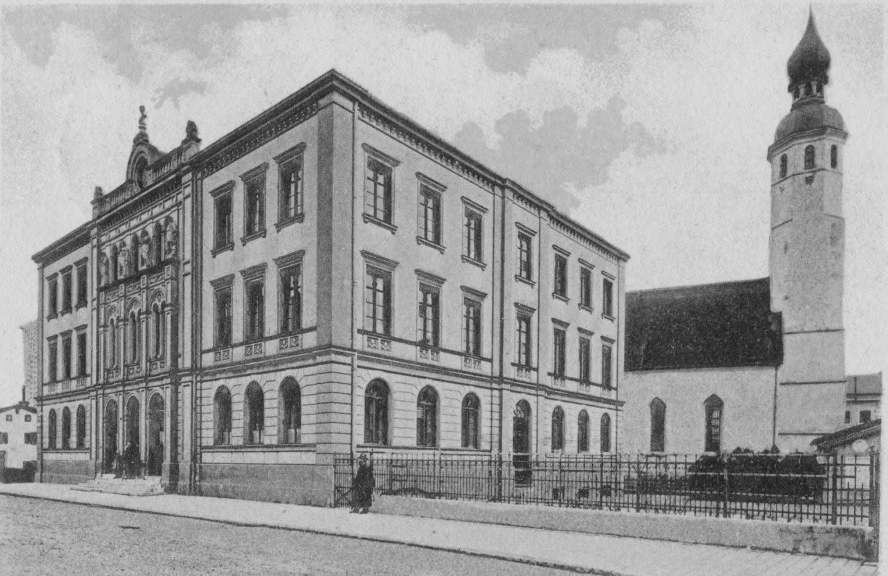 502474771_23905683669051287_6032809982424825961_n Königschule in Rosenheim im Jahr 1914. Foto: Archiv Herbert Borrmann