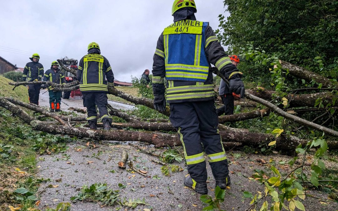 Wind und Regen sorgen für rund 25 Feuerwehreinsätze im Landkreis Traunstein
