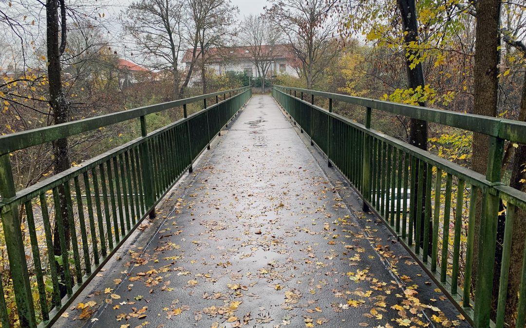 Eiblsteg bei Ecksberg wird erneuert: Geh- und Radwegbrücke ab 10. August gesperrt