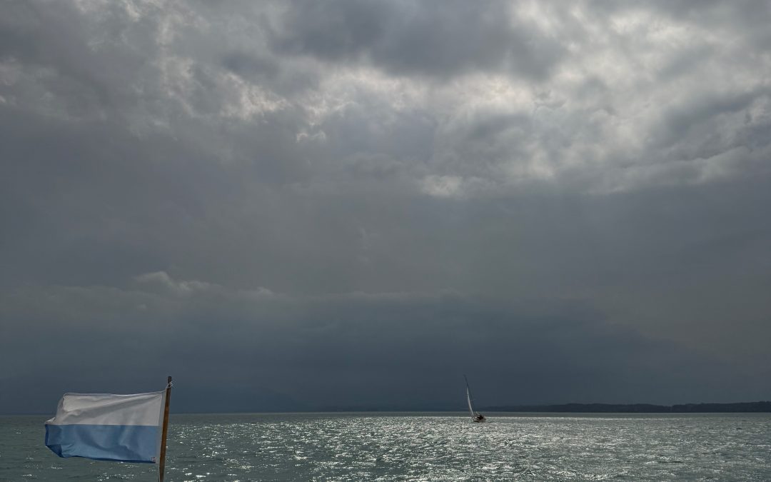 Sturm über dem Chiemsee: Vier Boote geraten in Seenot