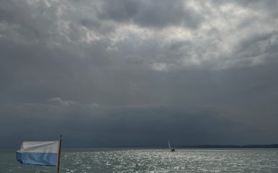 Sturm über dem Chiemsee: Vier Boote geraten in Seenot