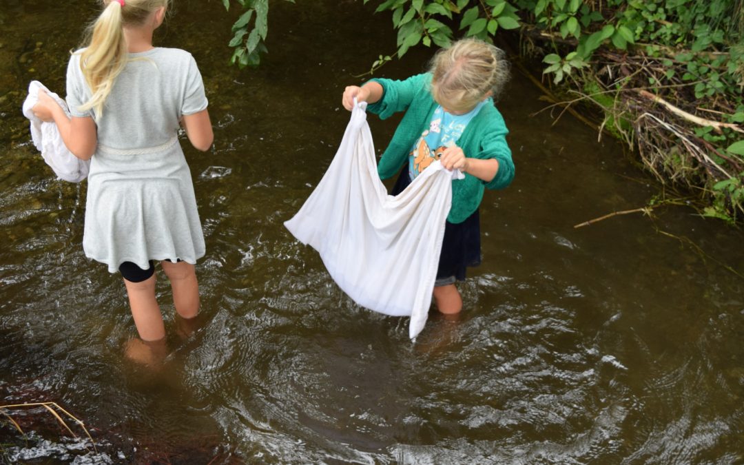 Wäschewaschen wie anno dazumal: Mitmachprogramm für Familien