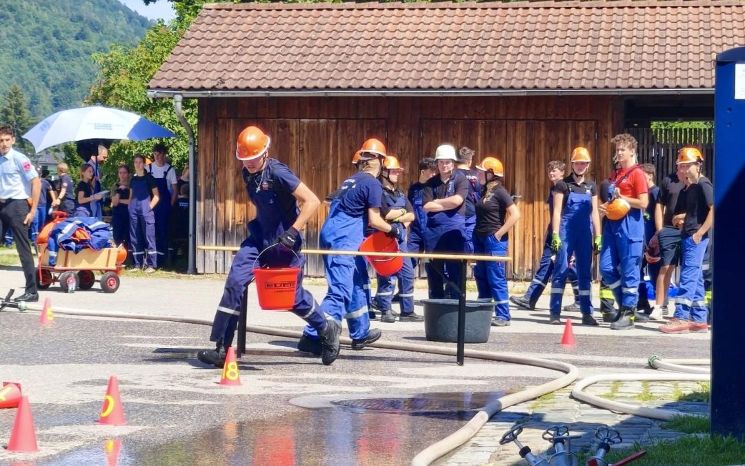Jugendfeuerwehr Raubling gewinnt Kreisjugendfeuerwehrtag in Oberaudorf
