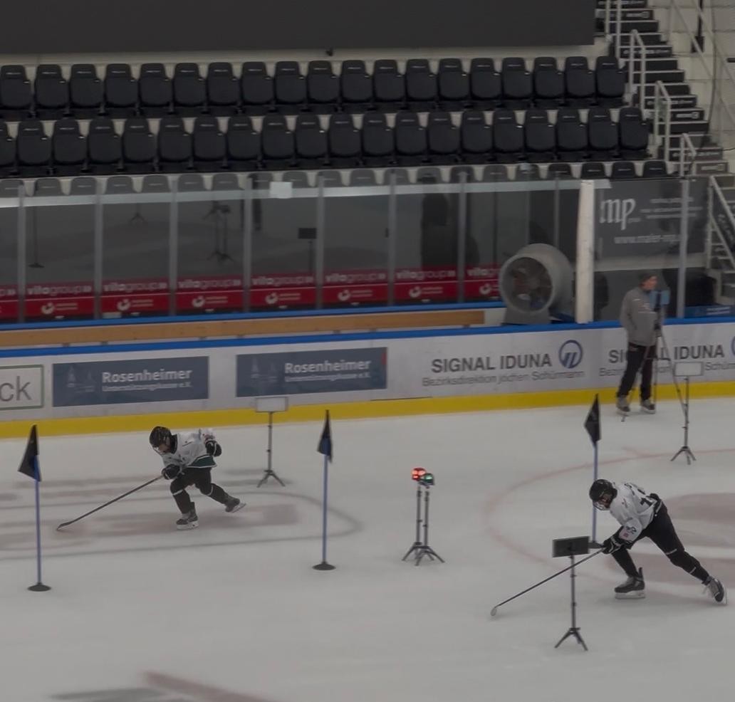 Tests17.9. Wie schnell, wie wendig und wie leistungsfähig sind die Nachwuchsspieler der Starbulls auf dem Eis? 🏒 Von der U11 bis zur U20 wurden verschiedene Leistungsdaten erfasst. Zum Saisonende soll ein zweiter Test zeigen, wie sich die Spieler entwickelt haben. Foto: Starbulls Rosenheim