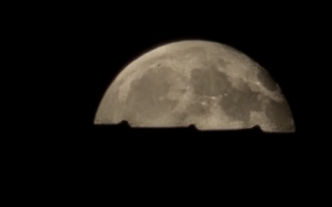 Der Mond zum Greifen nah: Was hinter dem Jägermond steckt
